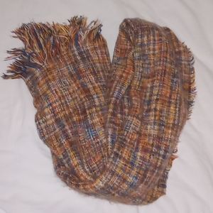 bueaitful large warm scarf wool